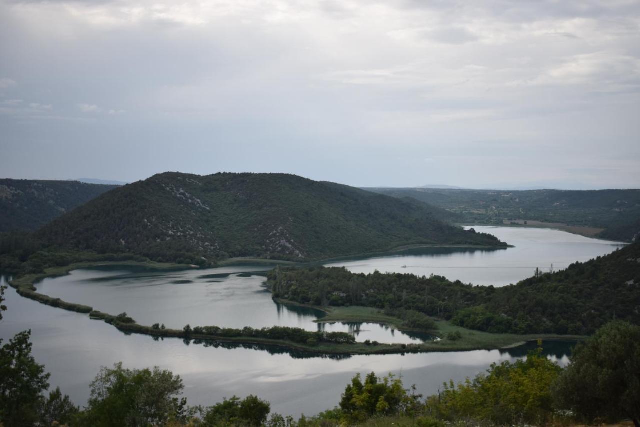 Matanovi Dvori-Krka National Park 호텔 로조박 외부 사진