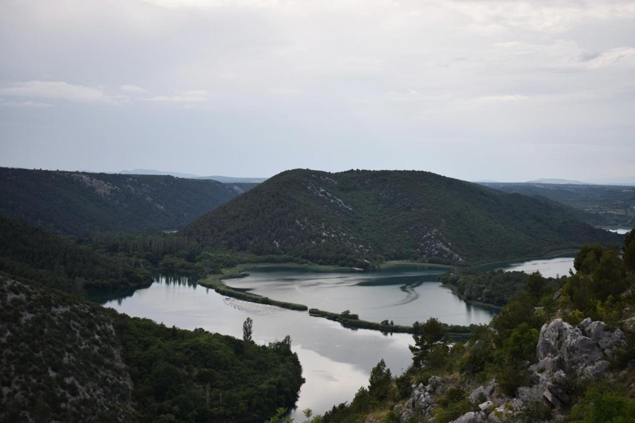 Matanovi Dvori-Krka National Park 호텔 로조박 외부 사진