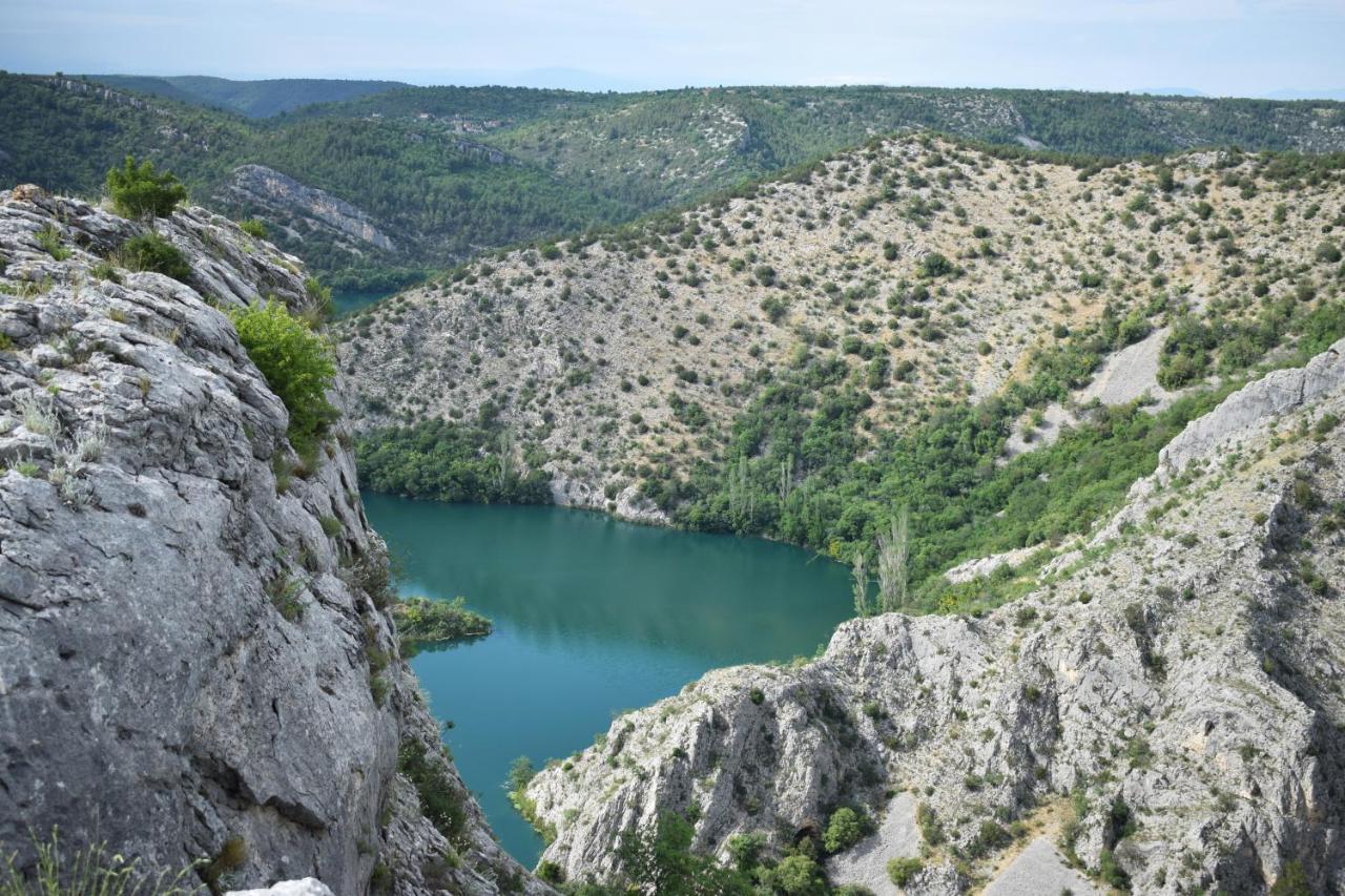 Matanovi Dvori-Krka National Park 호텔 로조박 외부 사진