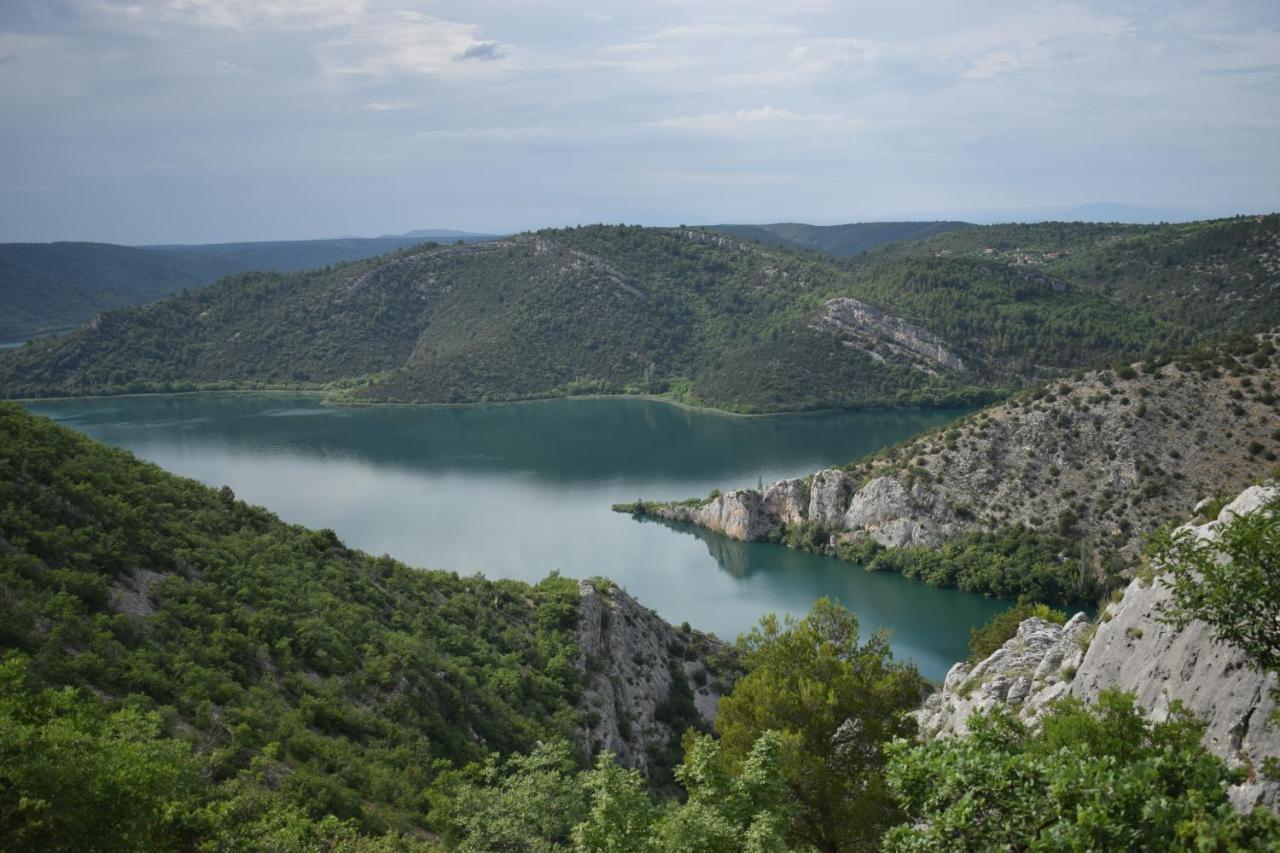 Matanovi Dvori-Krka National Park 호텔 로조박 외부 사진