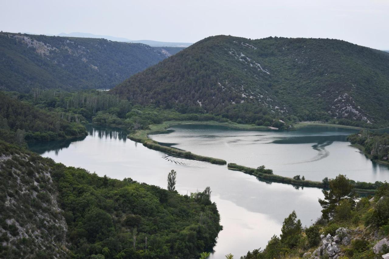 Matanovi Dvori-Krka National Park 호텔 로조박 외부 사진